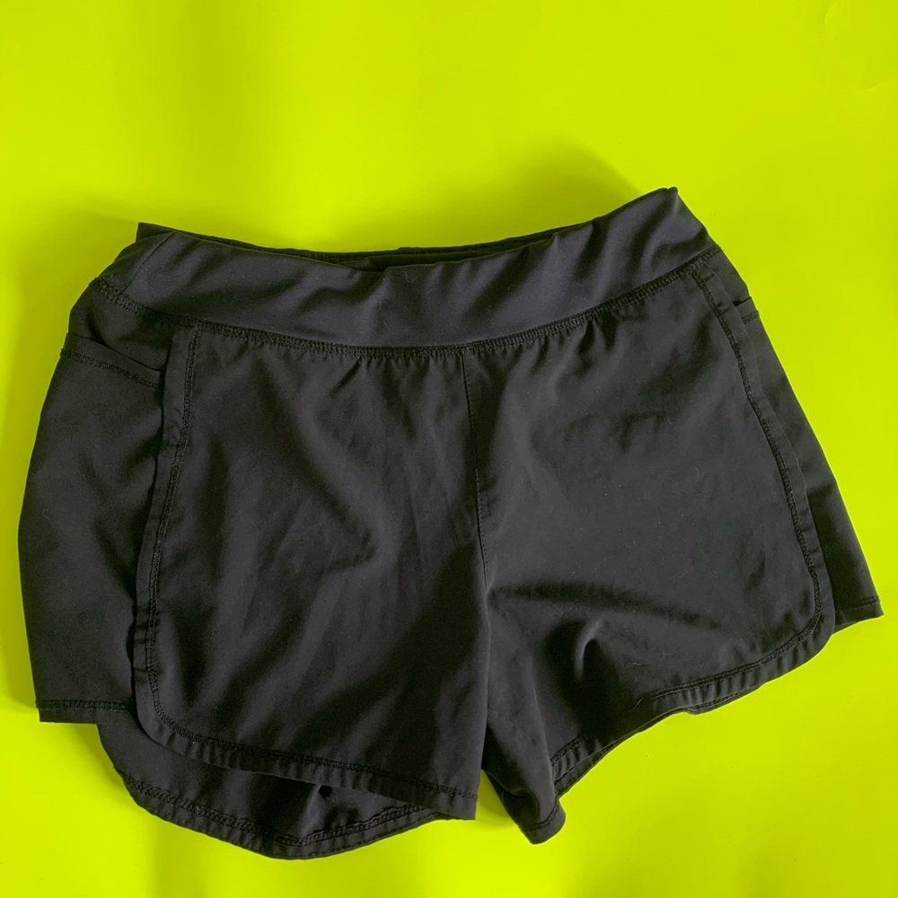 Girls black athletic shorts